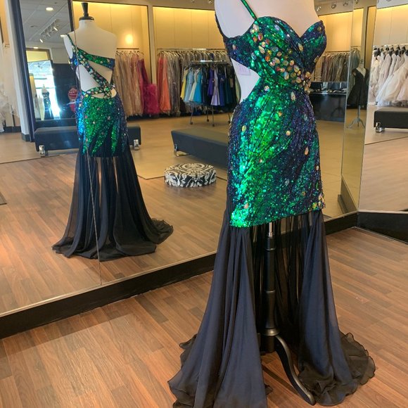 Simple Straight Fitted Stretch Material Strapless - Picture 3 of 3